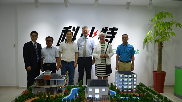 冰岛驻华大使司迪方考察百博官方网站