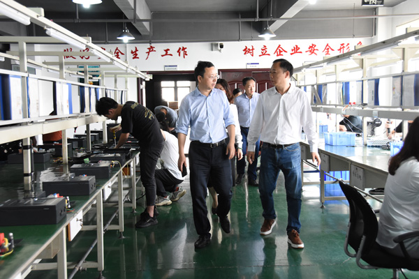 长沙市政协领导一行走访调研委员企业-百博官方网站